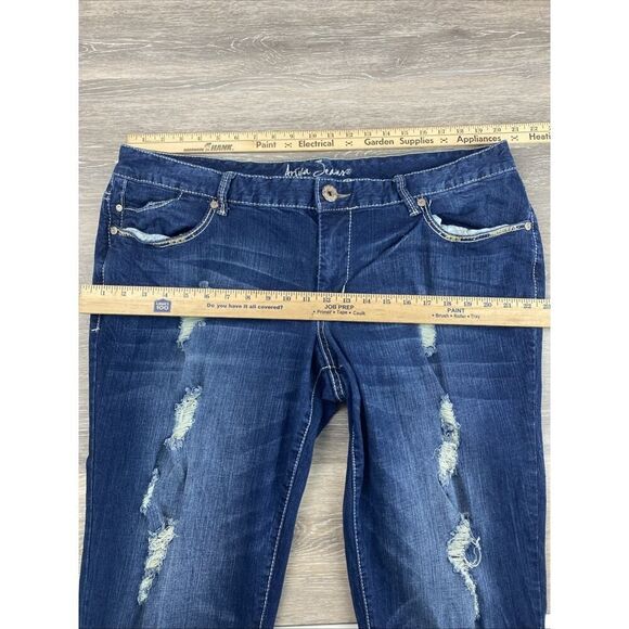 Ariya Jeans Women’s Size 20 Jeans Embroidered Flap Pocket Embellished 40x31 - Picture 5 of 11